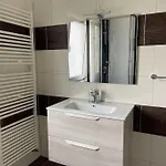 Duesseldorf Messe And Airport, 2-bedroom With Kitchen And Garden Duisburg