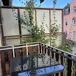 Duesseldorf Messe And Airport, 2-bedroom With Kitchen And Garden Duisburg