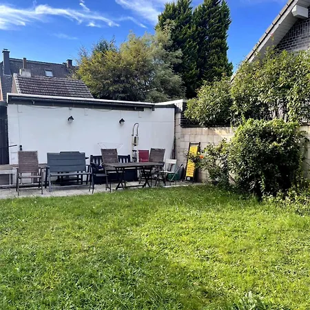 Apartment Duesseldorf Messe And Airport, 2-bedroom With Kitchen And Garden Duisburg