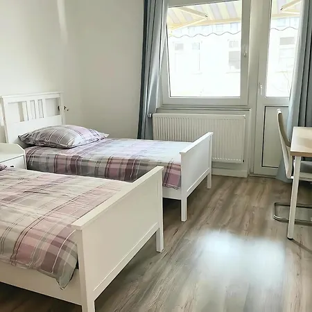 公寓 Duesseldorf Messe And Airport, 2-bedroom With Kitchen And Garden