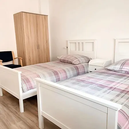 Duesseldorf Messe And Airport, 2-bedroom With Kitchen And Garden 杜伊斯堡