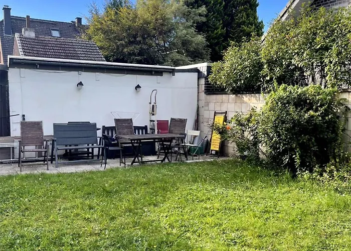 Apartment Duesseldorf Messe And Airport, 2-bedroom With Kitchen And Garden Duisburg