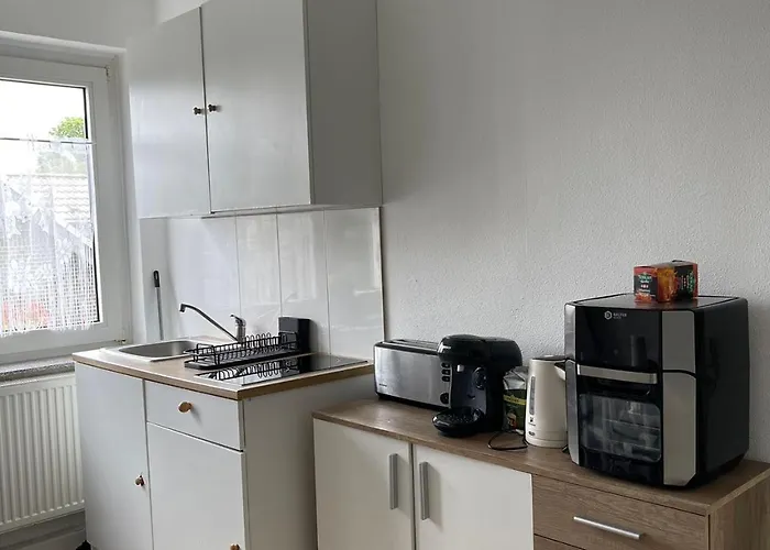 Duesseldorf Messe And Airport, 2-bedroom With Kitchen And Garden Apartment Duisburg